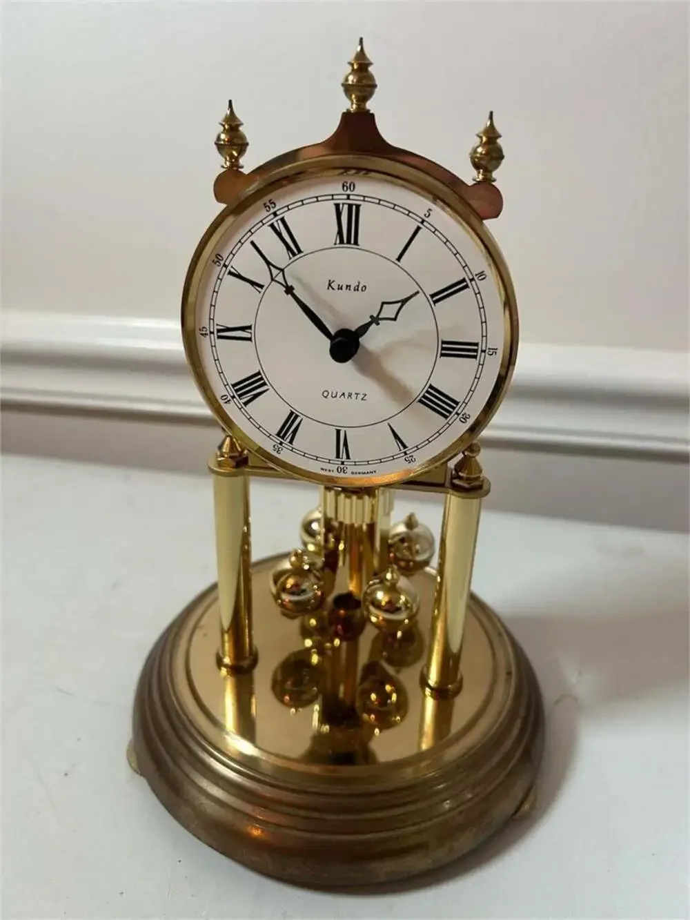 Kundo anniversary clock